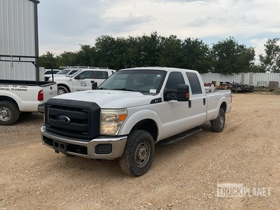 2013 Ford F-250 XL 4x4 Crew Cab Pickup