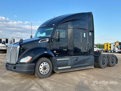 2019 Kenworth T680 6x4 T/A Flatbed Truck