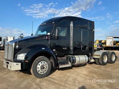 2019 Kenworth T880 6x4 Flatbed Truck