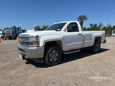2015 Chevrolet Silverado 2500 HD 4x2 Pickup