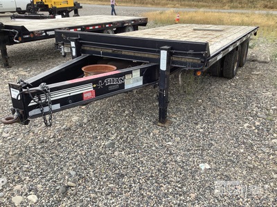 2006 Titan 18 ft T/A Flatbed Trailer