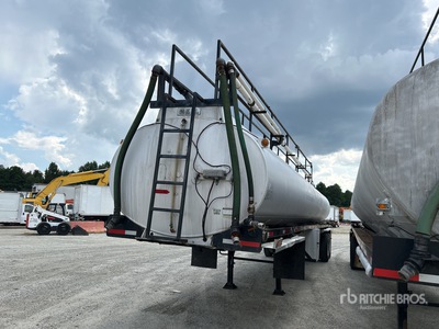 1980 Heil M967 9000 gal T/A Tanker Trailer