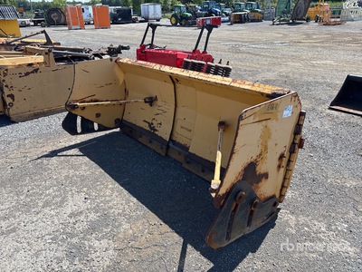 Pro-Fusion Hydraulic Reversing 7 Ft - 12 Ft Extendable Schneepflug - Fits Tractor