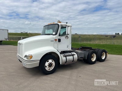 2003 International 9100 6x4 T/A Dagcabine Trekker