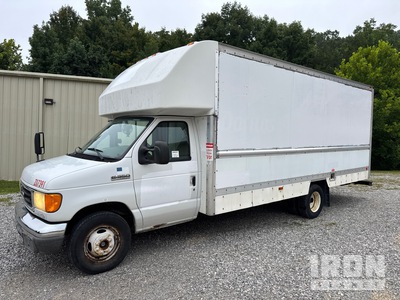 2007 Ford E-350 4x2 Cargo Van