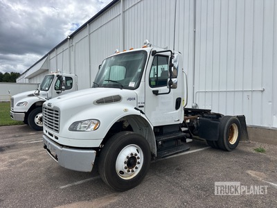 2006 Freightliner M2 4x2 S/A Day Cab Truck Tractor