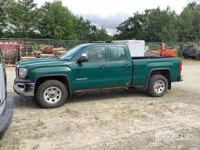 2017 GMC Sierra 1500 4x4 Extended Cab بيك اب