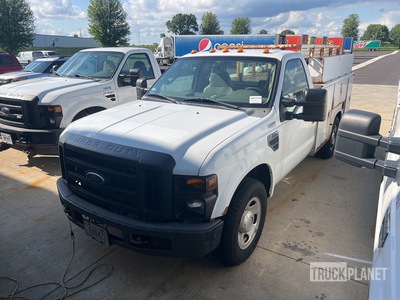 2008 Ford F-350 XL 4x2 شاحنة متعددة الاغراض (Inoperable)