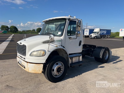 2007 Freightliner M2 4x2 S/A Day Cab Truck Tractor