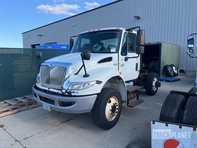 2007 International 4400 SBA 4x2 S/A Day Cab Truck Tractor (Inoperable)