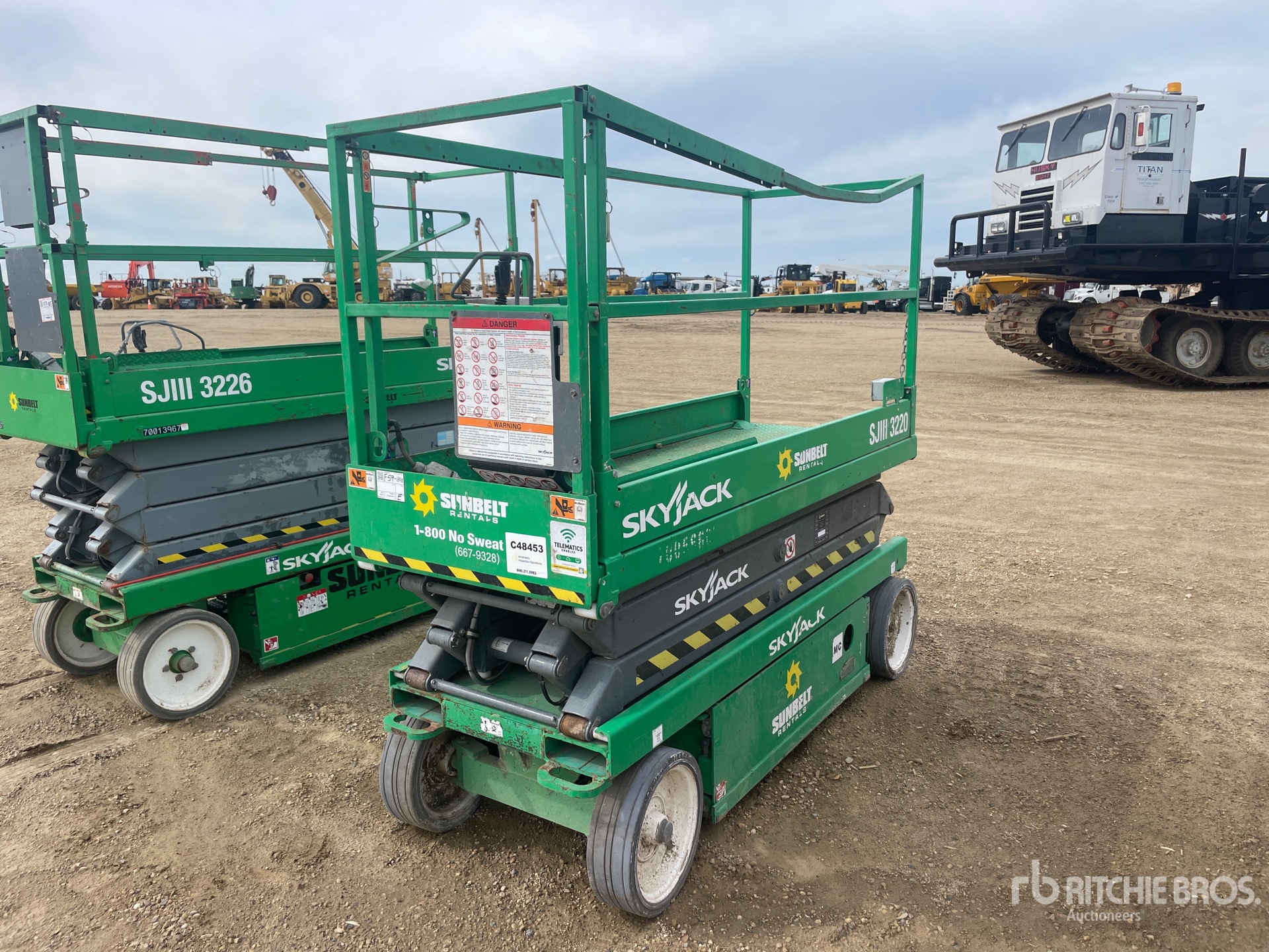 Skyjack SJIII3220 Electric Scissor Lift