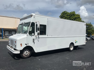 2006 Ford E350 4x2 Step Van