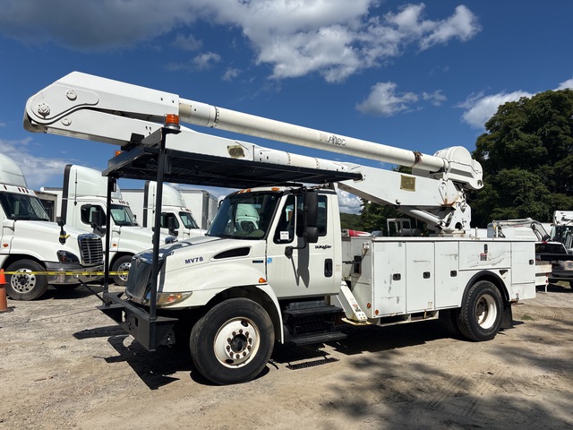 Altec AA755MH 55 ft on 2011 International 4300 4x2 Bucket Truck Altec AA755MH 55 ft on 2011 International 4300 4x2 Bucket Truck