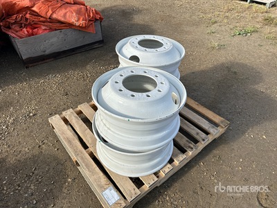 Quantity of (4) 22.5 in Steel Roues  (Unused)