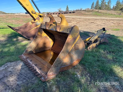 Cat 60 in Cleanup Bucket - Fits Cat 325DL