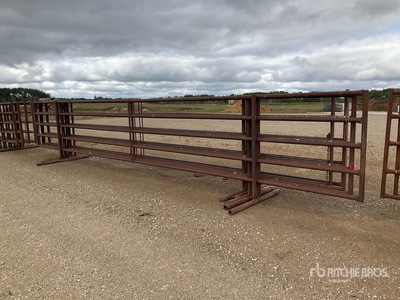 Quantity of (5) 2.5 in x 30 ft Freestanding Livestock Panel