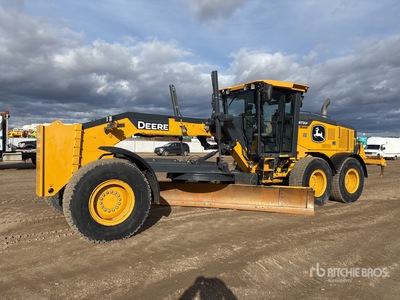 2021 John Deere 872GP Motor Grader