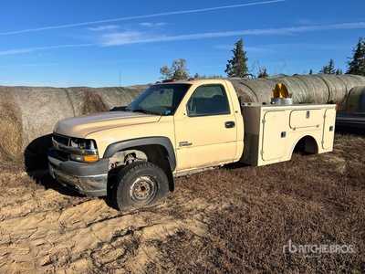 2002 Chevrolet Silverado 3500 Service Truck (Inoperable)