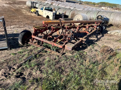 Melroe 6 Bottom Breaking Plow