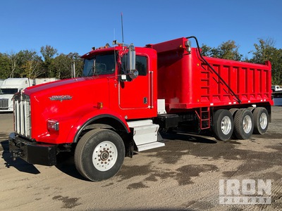2004 Kenworth T800 8x4 4-Achs Kipper-Lkw