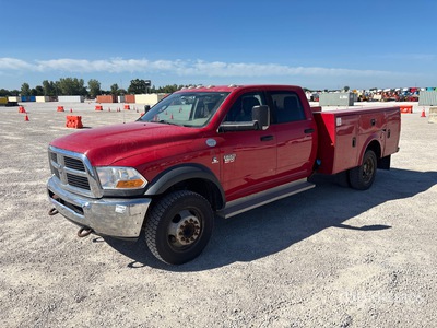 2012 Ram 5500HD 4x4 Crew Cab Utility Truck