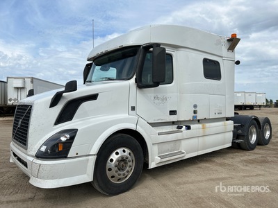 2015 Volvo VNL64T 6x4 Cabeza Tractora Cabina Dormitorio