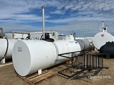 2016 Steelcraft 4300 L Steel Tanque