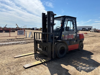 2014 Starke FG50PS 3900 kg Pneumatic Tire Chariot Élévateur