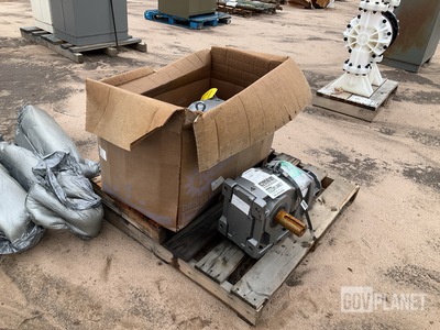 (2) Nord Drivesystems SK9043.1 N56C Gearboxes