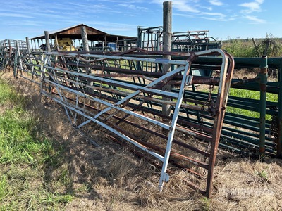 Quantity of (3) 14 ft Livestock Panel