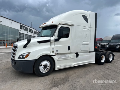 2018 Freightliner Cascadia 126 6x4 Ciągnik siodłowy T/A z kabiną sypialną