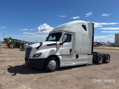2018 Freightliner Cascadia 126 6x4 T/A Sleeper Truck Tractor (Inoperable)