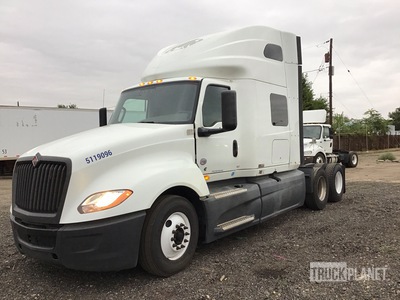 2019 International LT625 6x4 LT625 3- Achs Sattelzugmaschine mit Schlafkabine