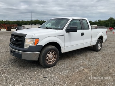 2013 Ford F-150 XL 4x2 Extended Cab Pickup