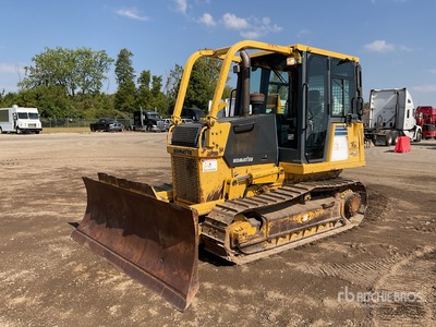 2005 Komatsu D37E-21A Bouteur sur chenilles