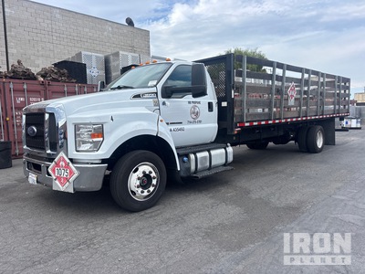 2019 Ford F-650 4x2 Flatbed Truck