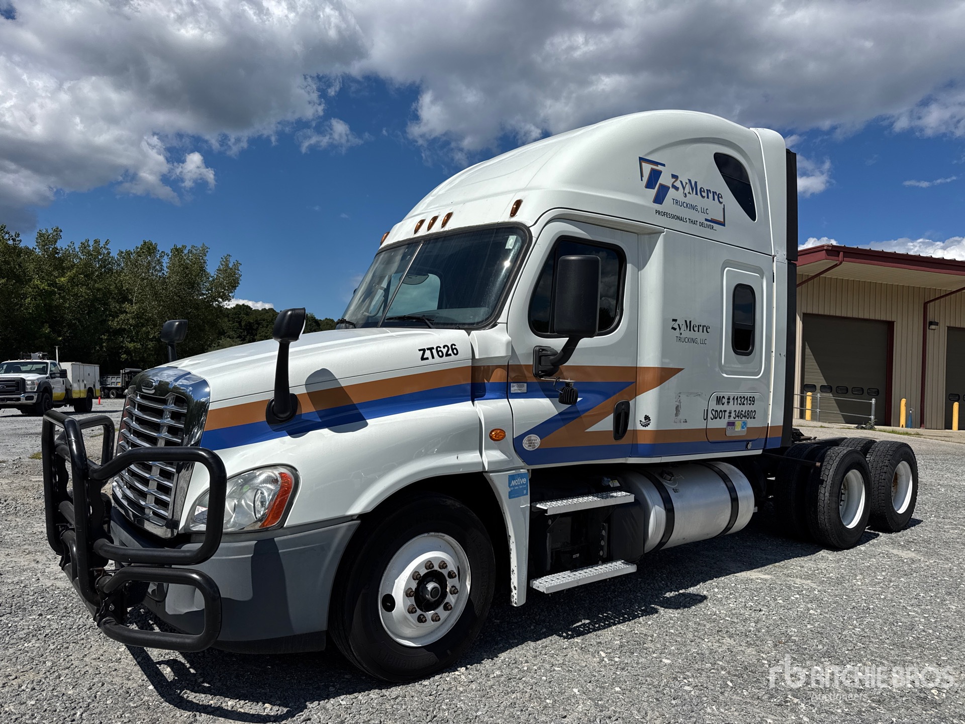 2020 Freightliner Cascadia 125 6x4 T/A Sleeper Truck Tractor