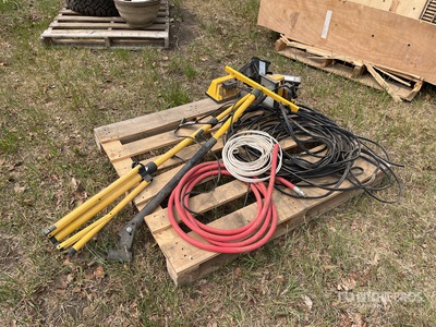 Quantity of (2) Work Lights With Stands