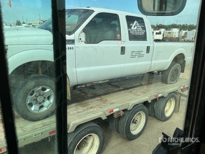 2011 Ford F-350 4x4 Crew Cab Pickup (Inoperable)
