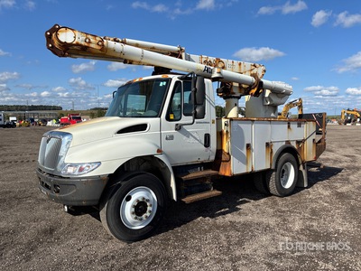 Altec L42A 42 ft on 2007 International 4300 SBA 4x2 Piattaforma autocarrata