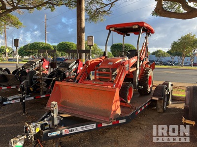 Kubota B26TLB 4x4 Backhoe Loader w/ T/A Equipment Trailer