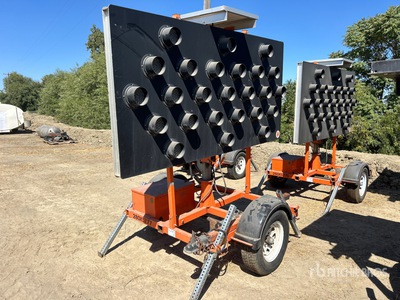 2016 Arrowmaster Work area Solar Arrow Board
