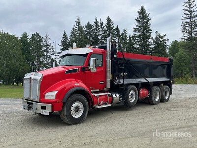 2022 Kenworth T880 Tri/A Dump Truck