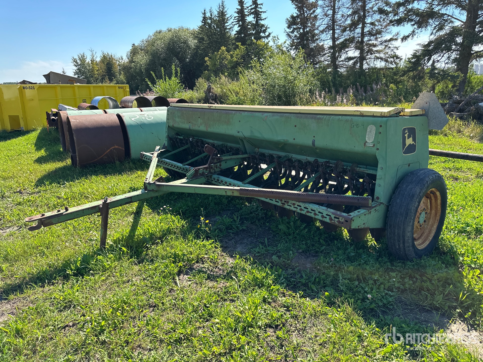 John Deere 8350 Seed Drill