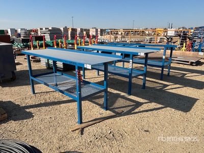 Quantity of (3) 8 ft One shelf-Drawer Établi de travail