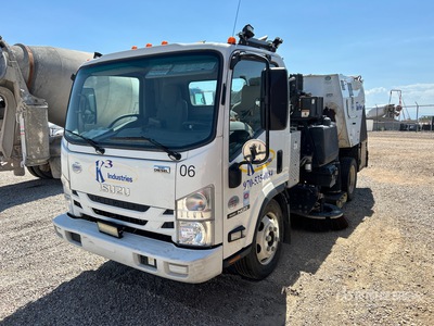 2021 Schwarze Supervac Gale Force on 2022 Isuzu NQR Camion barredora