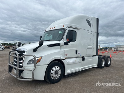 2020 Freightliner Cascadia 126 6x4 T/A Sleeper Truck Tractor