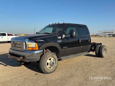 2000 Ford F-350 Lariat 4x4 Crew Cab Cab and Chassis