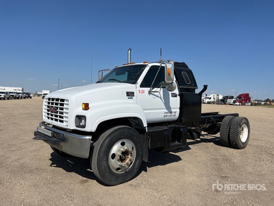 2000 GMC C7H042 4x2 Cabine et châssis