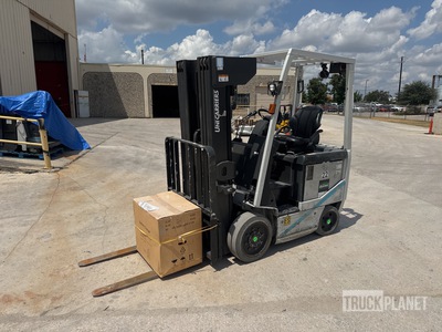 2021 UniCarriers BXC40N 1910 lb Chariot Élévateur Électrique